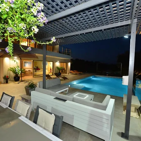 Lagon Bleu Superb Modern With 360 View On The Hills * Vallauris